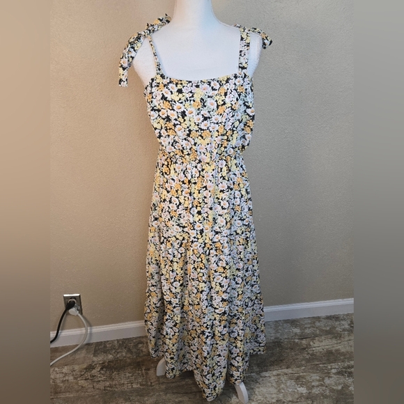 Social Standard By Sanctuary Dresses & Skirts - Sanctuary Floral Maxi Sundress with Tie Straps Medium NWT (6126)